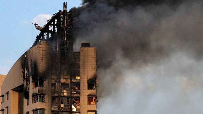 দুবাইয়ে মার্কিন অবস্থানে ইরানের হামলার দাবি,মধ্যপ্রাচ্যে উত্তেজনা নতুন মাত্রায়